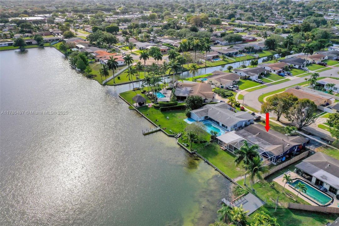 Recently Sold: $685,000 (4 beds, 2 baths, 1840 Square Feet)