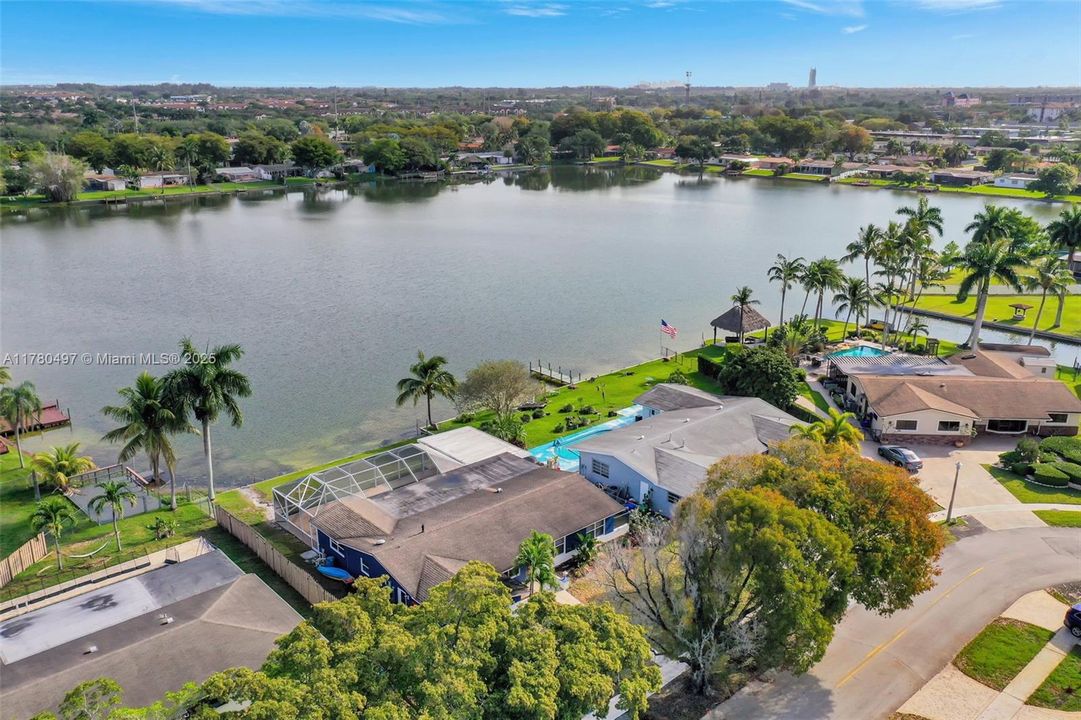 Recently Sold: $685,000 (4 beds, 2 baths, 1840 Square Feet)