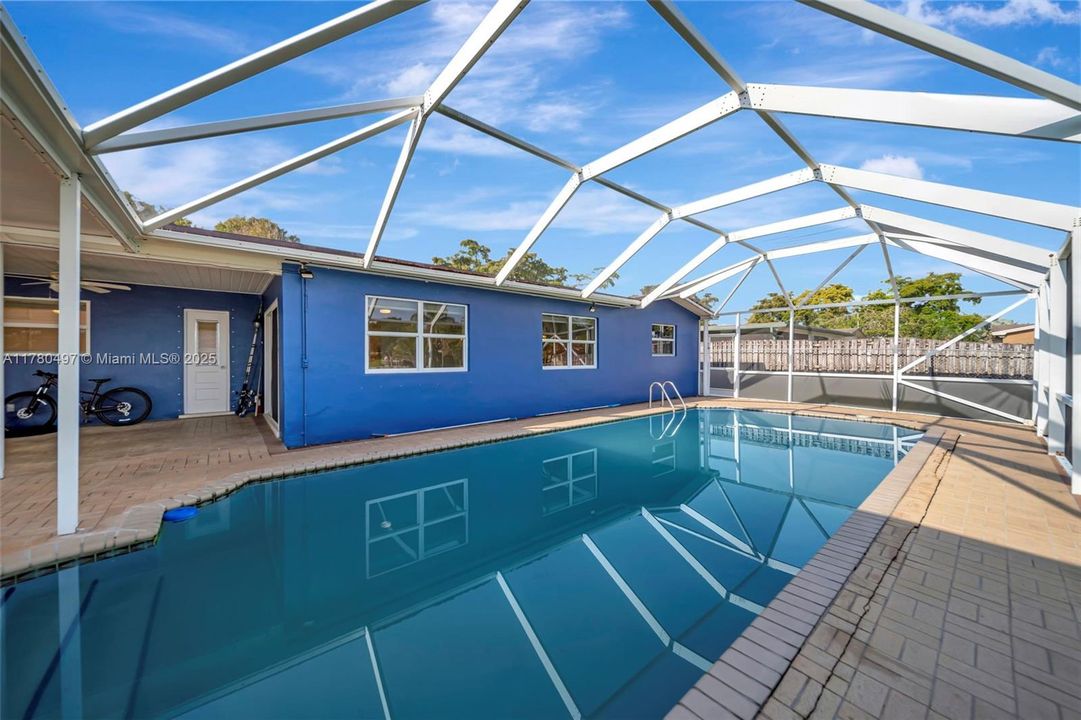 Recently Sold: $685,000 (4 beds, 2 baths, 1840 Square Feet)