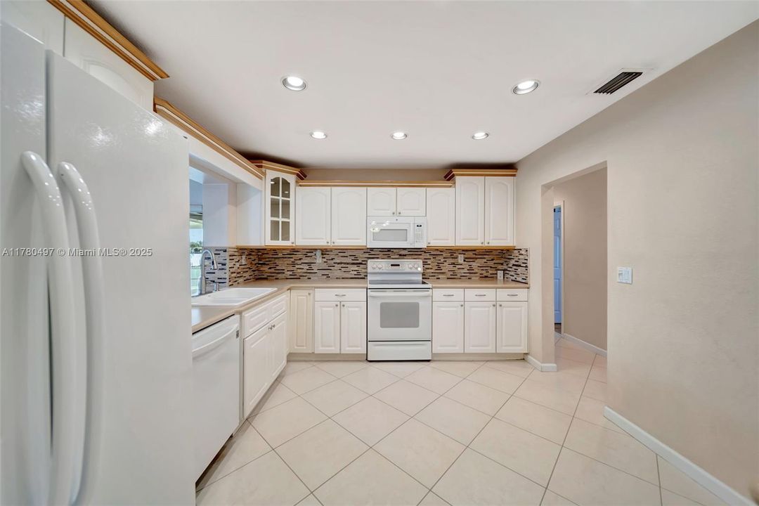 Recently Sold: $685,000 (4 beds, 2 baths, 1840 Square Feet)