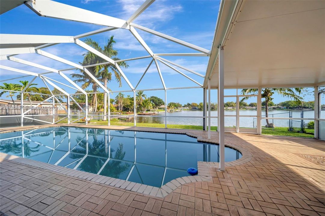 Recently Sold: $685,000 (4 beds, 2 baths, 1840 Square Feet)