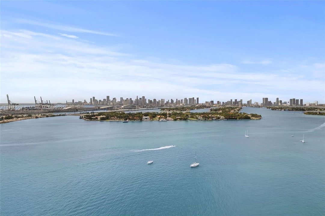 待售: $1,450,000 (2 贝兹, 2 浴室, 1258 平方英尺)