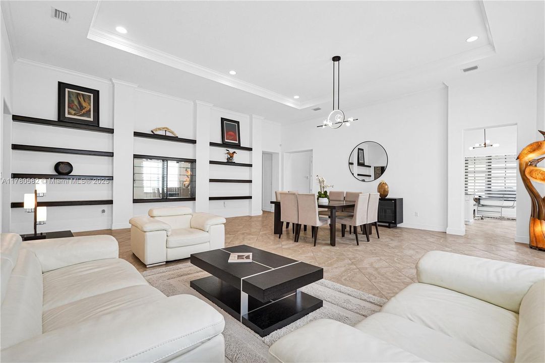 Vendido Recientemente: $1,395,000 (4 camas, 3 baños, 3076 Pies cuadrados)