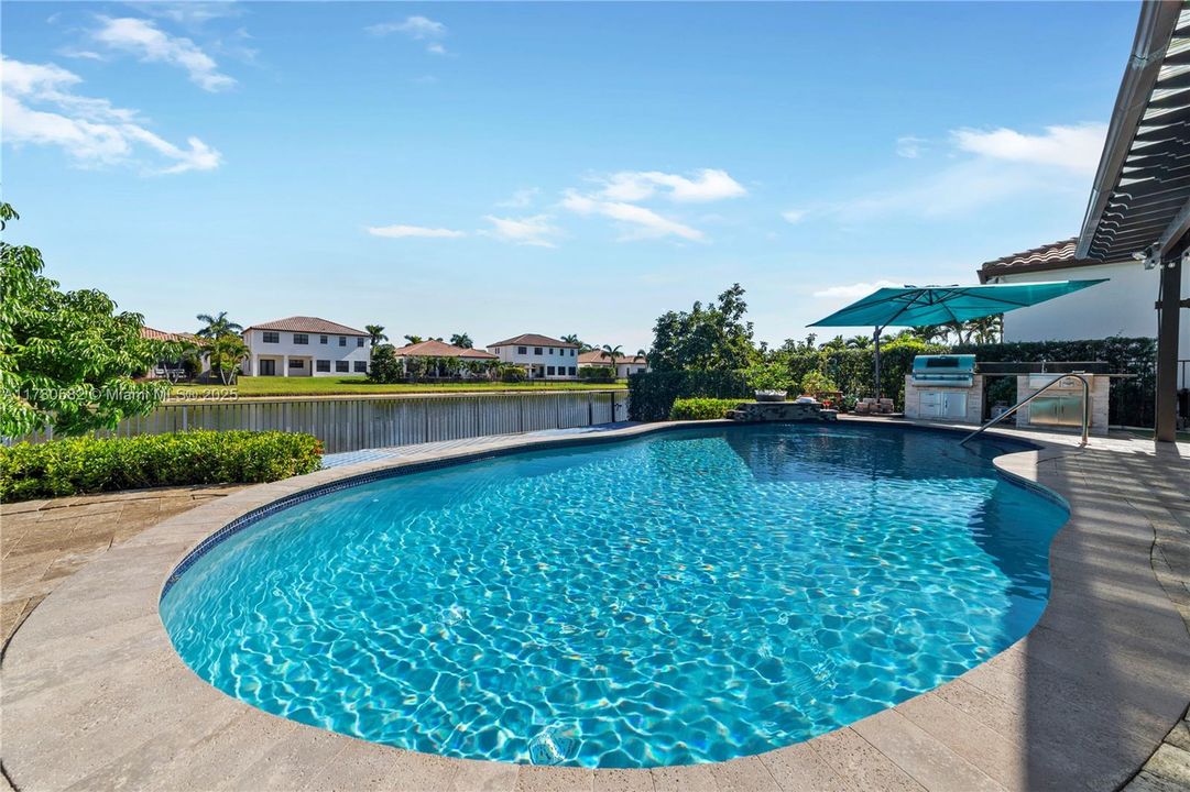 Vendido Recientemente: $1,395,000 (4 camas, 3 baños, 3076 Pies cuadrados)