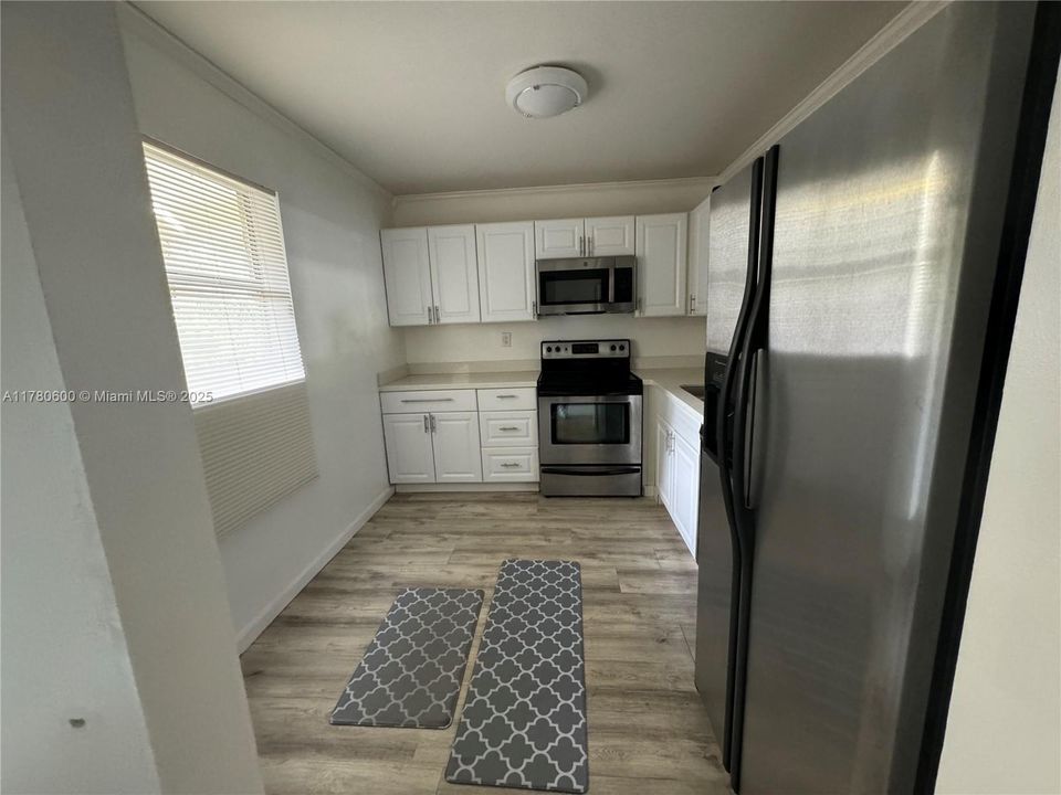 Недавно арендовано: $1,950 (2 спален, 2 ванн, 1000 Квадратных фут)