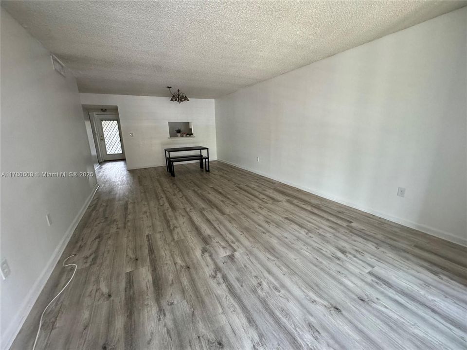 Недавно арендовано: $1,950 (2 спален, 2 ванн, 1000 Квадратных фут)