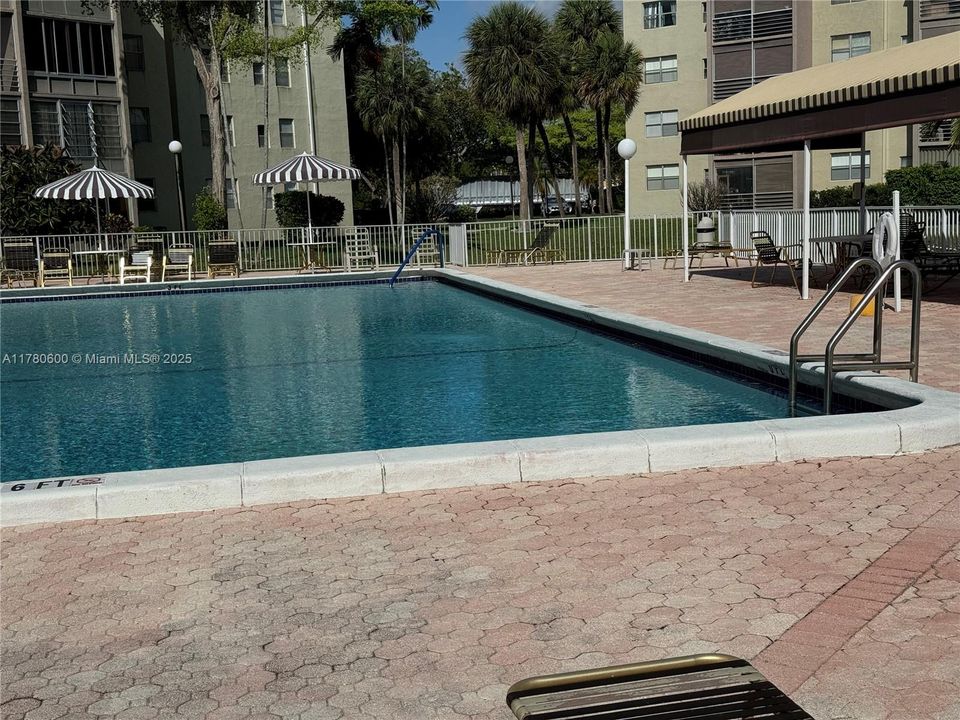 Недавно арендовано: $1,950 (2 спален, 2 ванн, 1000 Квадратных фут)