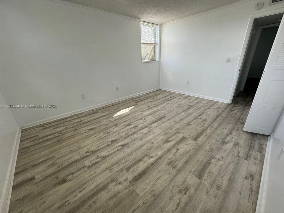 Недавно арендовано: $1,950 (2 спален, 2 ванн, 1000 Квадратных фут)