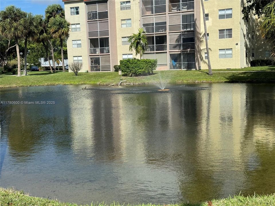 Недавно арендовано: $1,950 (2 спален, 2 ванн, 1000 Квадратных фут)