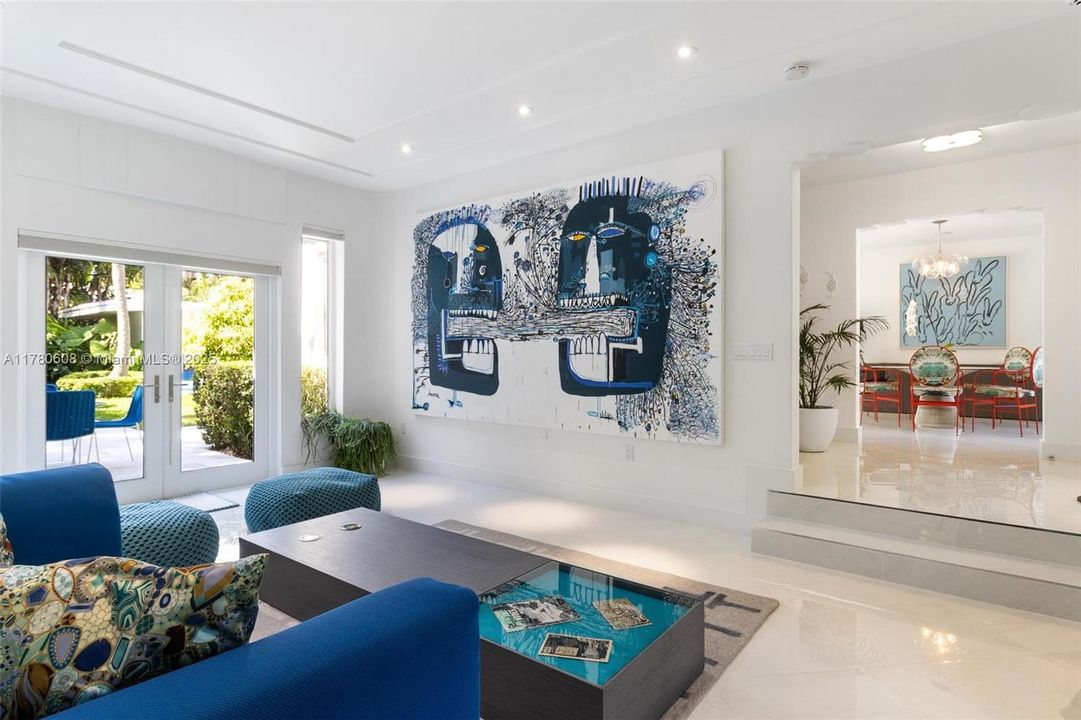 Active With Contract: $4,499,000 (4 beds, 4 baths, 3725 Square Feet)