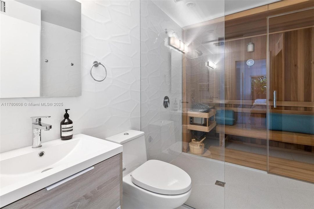 Active With Contract: $4,499,000 (4 beds, 4 baths, 3725 Square Feet)