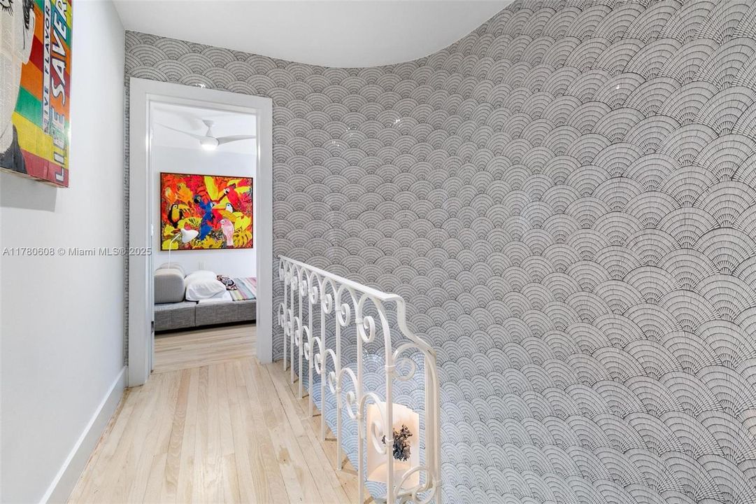 Active With Contract: $4,499,000 (4 beds, 4 baths, 3725 Square Feet)