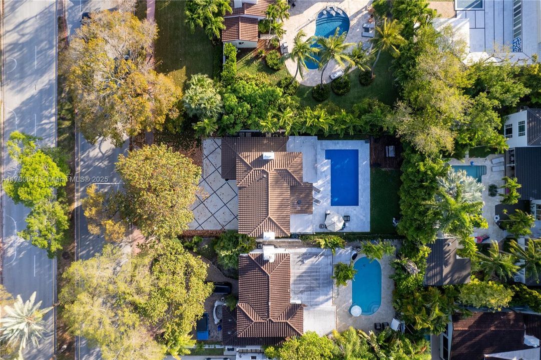 For Sale: $3,190,000 (4 beds, 4 baths, 2982 Square Feet)