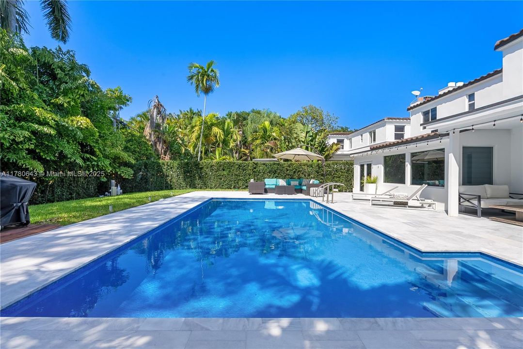For Sale: $3,190,000 (4 beds, 4 baths, 2982 Square Feet)