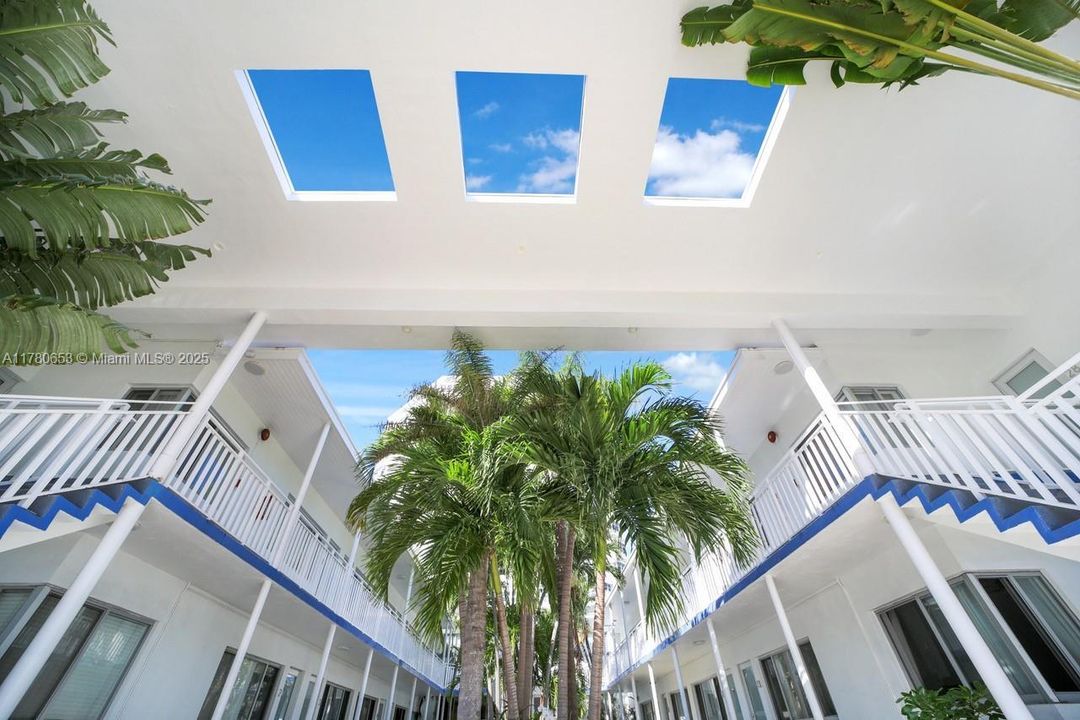 Недавно продано: $319,000 (1 спален, 1 ванн, 496 Квадратных фут)