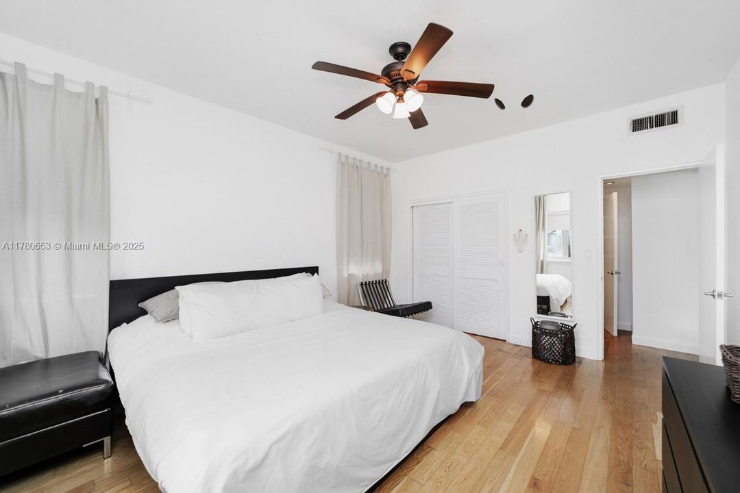 Недавно продано: $319,000 (1 спален, 1 ванн, 496 Квадратных фут)