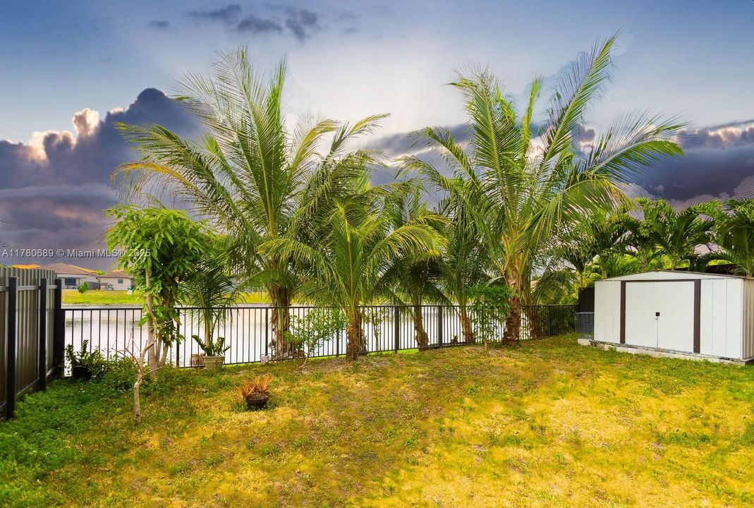 For Sale: $1,250,000 (5 beds, 5 baths, 3796 Square Feet)