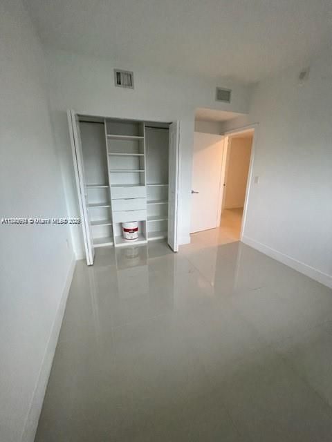 For Sale: $589,000 (2 beds, 2 baths, 1122 Square Feet)