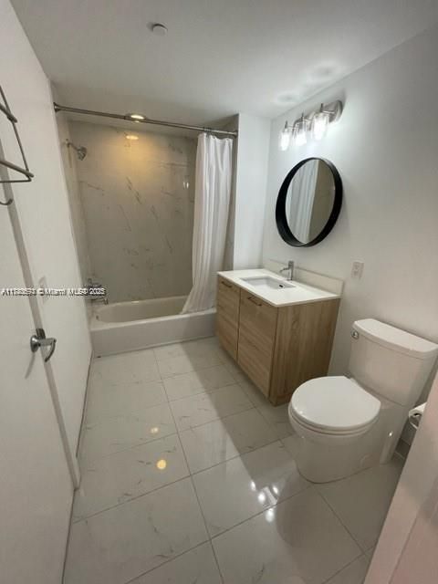 For Sale: $589,000 (2 beds, 2 baths, 1122 Square Feet)