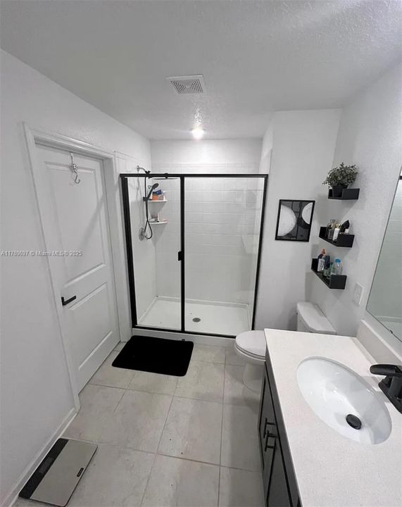 Недавно арендовано: $2,200 (3 спален, 2 ванн, 0 Квадратных фут)