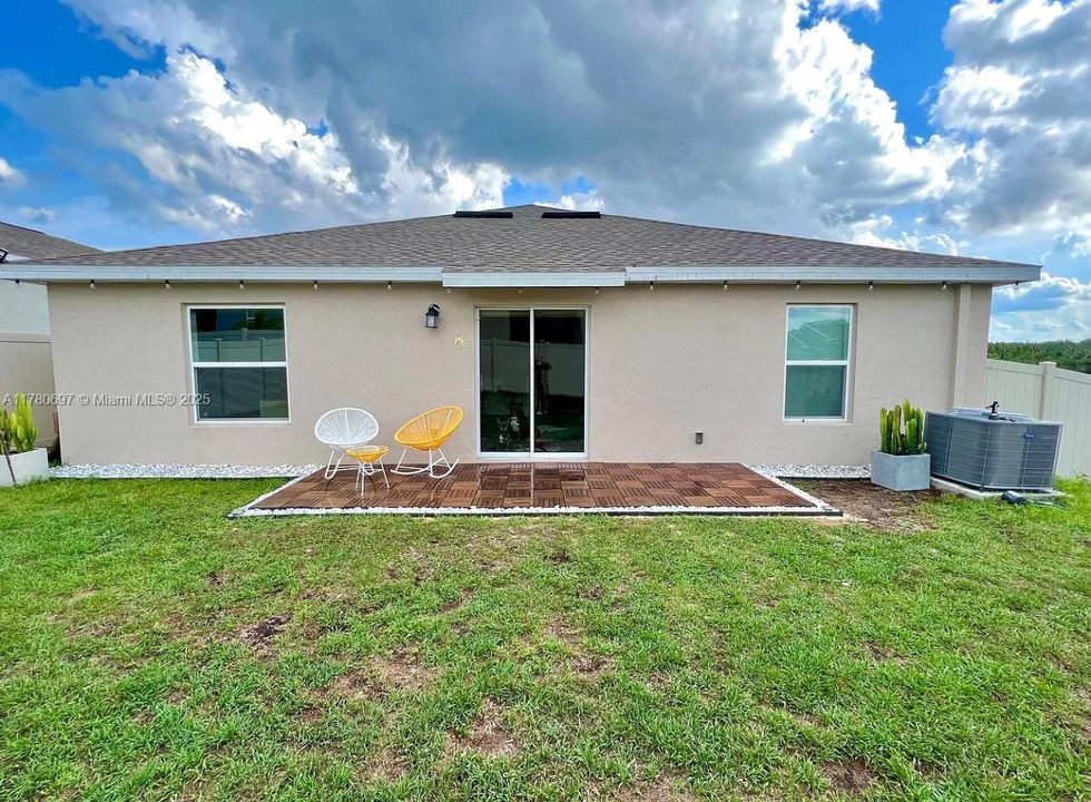 Недавно арендовано: $2,200 (3 спален, 2 ванн, 0 Квадратных фут)