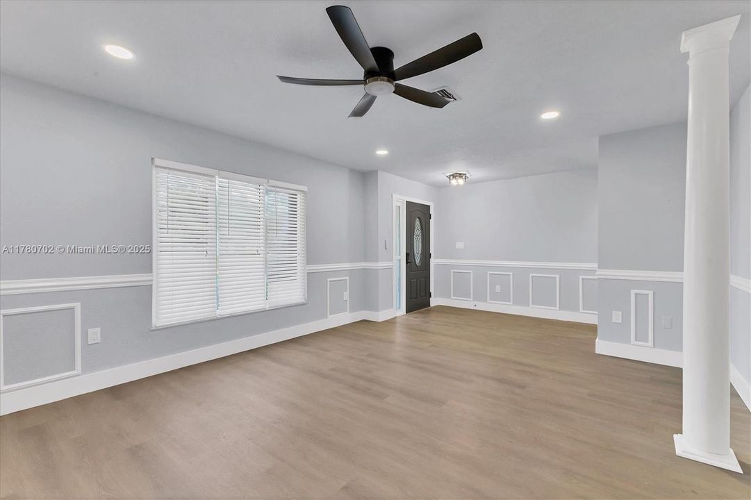 Recently Sold: $269,900 (3 beds, 2 baths, 1401 Square Feet)