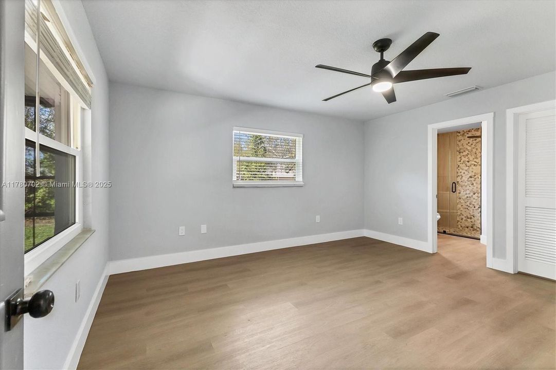 Recently Sold: $269,900 (3 beds, 2 baths, 1401 Square Feet)