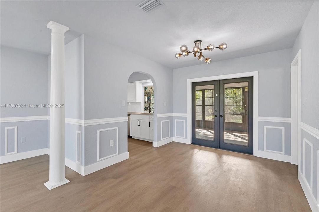 Recently Sold: $269,900 (3 beds, 2 baths, 1401 Square Feet)