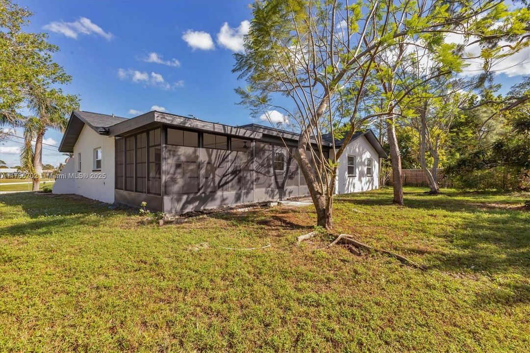 Recently Sold: $269,900 (3 beds, 2 baths, 1401 Square Feet)