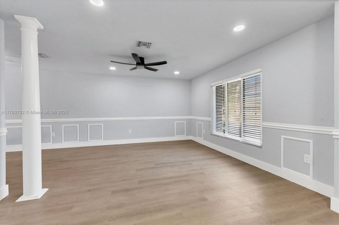 Recently Sold: $269,900 (3 beds, 2 baths, 1401 Square Feet)