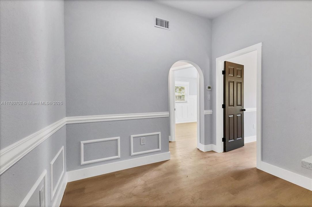 Recently Sold: $269,900 (3 beds, 2 baths, 1401 Square Feet)