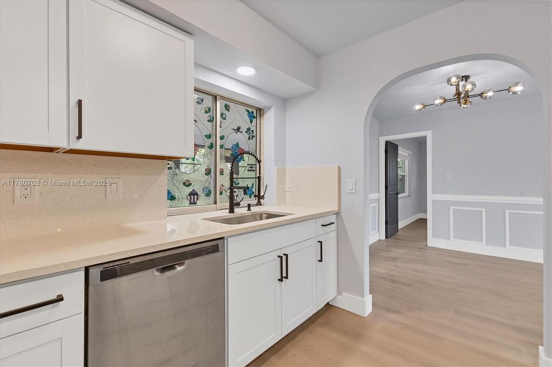 Recently Sold: $269,900 (3 beds, 2 baths, 1401 Square Feet)