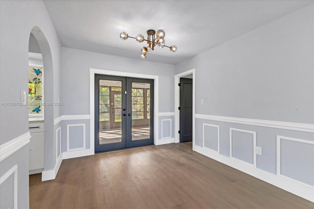 Recently Sold: $269,900 (3 beds, 2 baths, 1401 Square Feet)