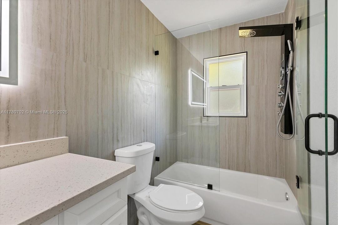 Recently Sold: $269,900 (3 beds, 2 baths, 1401 Square Feet)