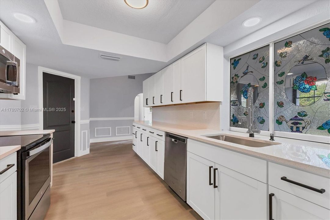 Recently Sold: $269,900 (3 beds, 2 baths, 1401 Square Feet)