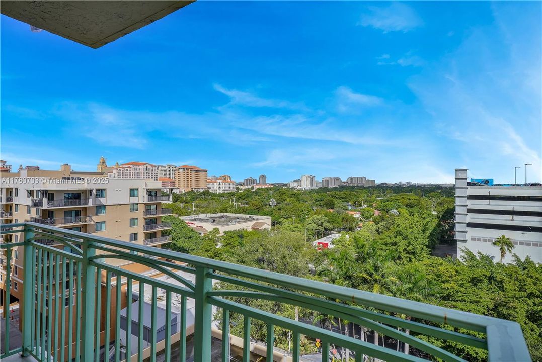 Recently Rented: $3,000 (2 beds, 2 baths, 842 Square Feet)