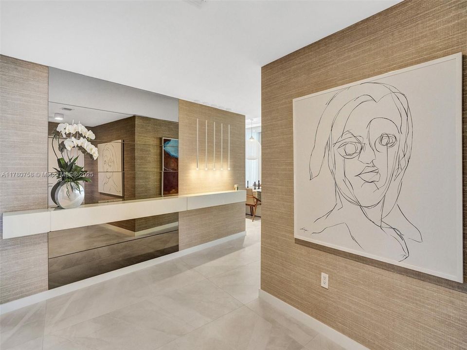 En Renta: $24,900 (3 camas, 3 baños, 2635 Pies cuadrados)