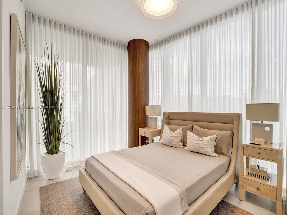 En Renta: $24,900 (3 camas, 3 baños, 2635 Pies cuadrados)