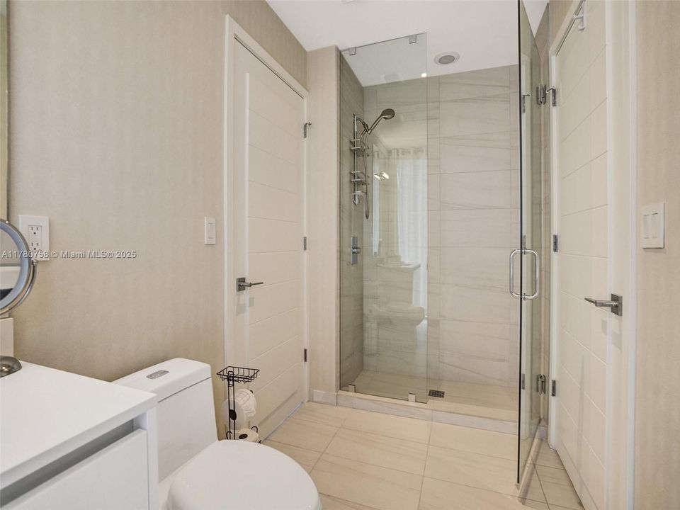 En Renta: $24,900 (3 camas, 3 baños, 2635 Pies cuadrados)