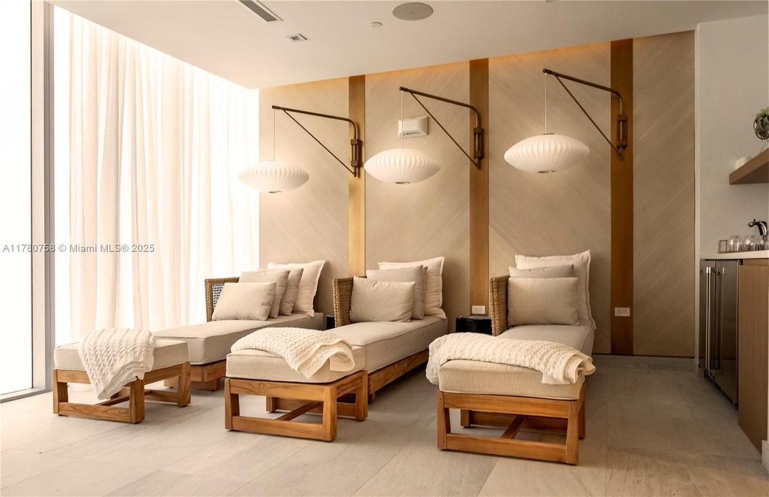 En Renta: $24,900 (3 camas, 3 baños, 2635 Pies cuadrados)