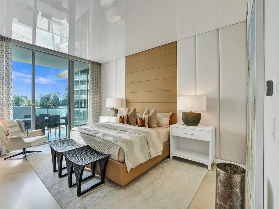 En Renta: $24,900 (3 camas, 3 baños, 2635 Pies cuadrados)