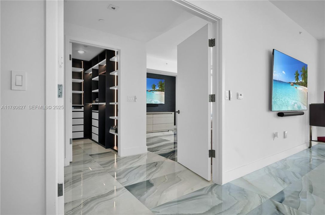 For Sale: $2,950,000 (4 beds, 4 baths, 2743 Square Feet)