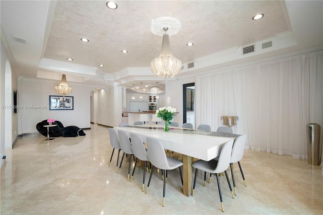 На продажу: $13,900,000 (7 спален, 8 ванн, 7729 Квадратных фут)