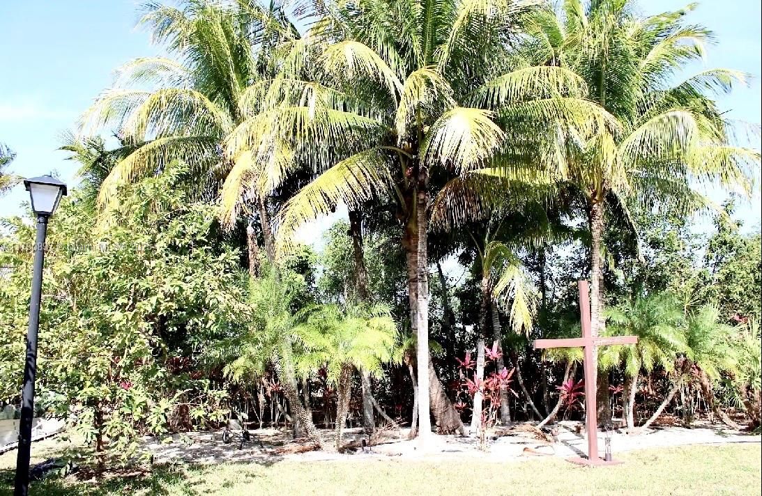 待售: $1,499,999 (6 贝兹, 4 浴室, 5659 平方英尺)