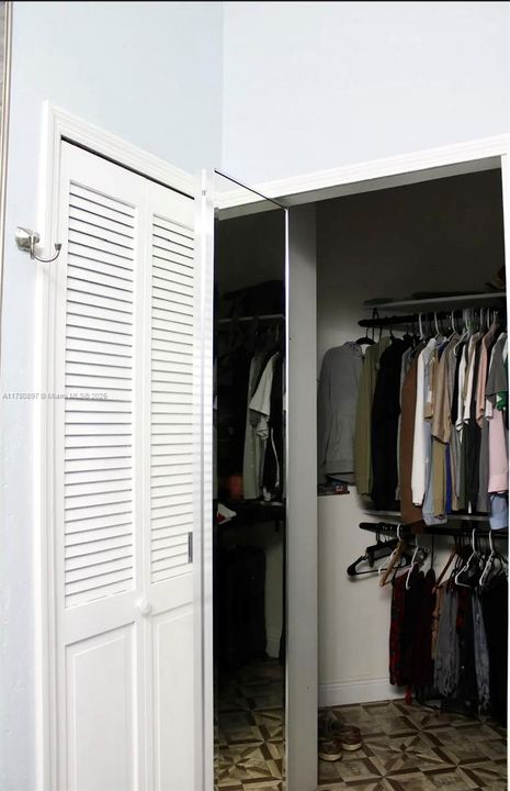 待售: $1,499,999 (6 贝兹, 4 浴室, 5659 平方英尺)