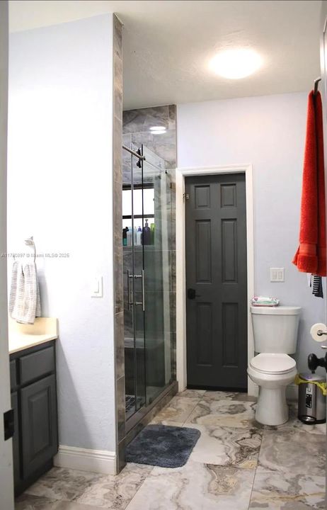 待售: $1,499,999 (6 贝兹, 4 浴室, 5659 平方英尺)