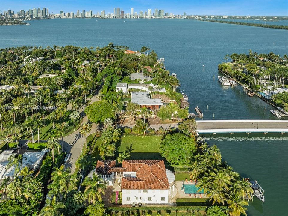 待售: $16,500,000 (0.46 acres)