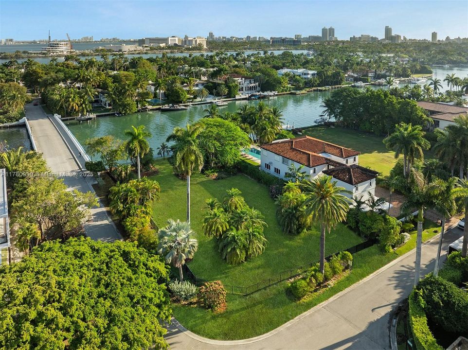 待售: $16,500,000 (0.46 acres)