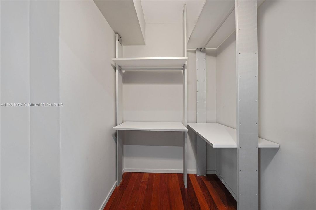 Recently Sold: $2,250,000 (3 beds, 2 baths, 2340 Square Feet)