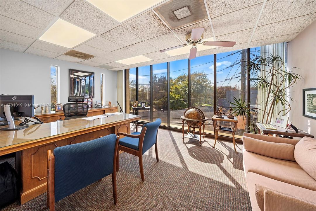 Activo con contrato: $4,900,000 (0 camas, 0 baños, 0 Pies cuadrados)